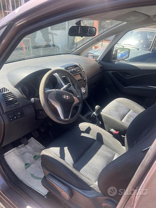 Usata Hyundai i20 2012 Grigio Berlina