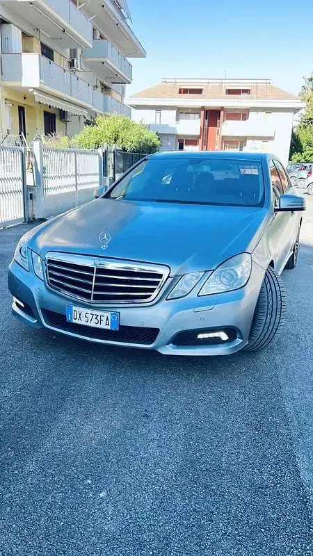 Usata Mercedes E250 204 CV (150 kW) 2009 Berlina
