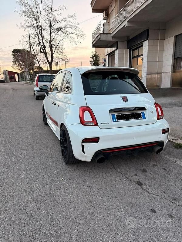 Usata Abarth 595 330 CV (242 kW) 2017 Bianco Berlina