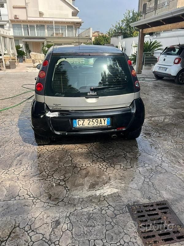 Usata Smart ForFour Pulse 95 CV (69 kW) 2004 Nero Utilitaria