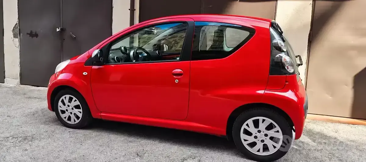 Usata Citroën C1 68 CV (50 kW) 2011 Rosso Utilitaria