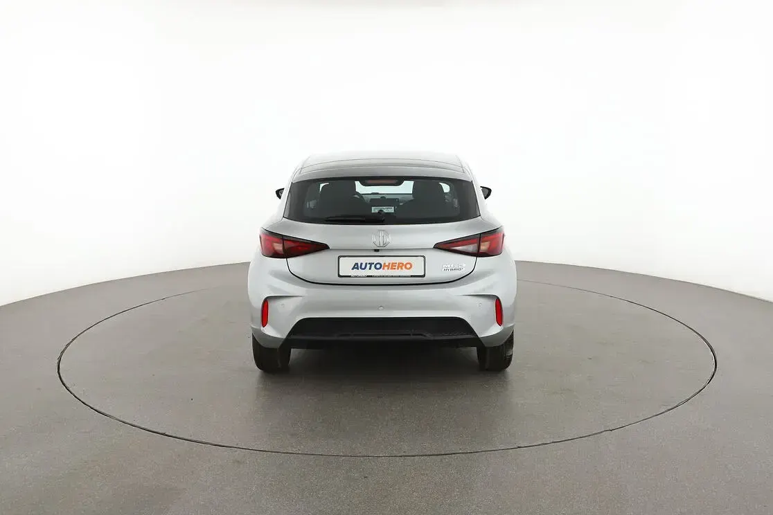 Usata MG MG3 Comfort 194 CV (142 kW) 2024 Argento Utilitaria