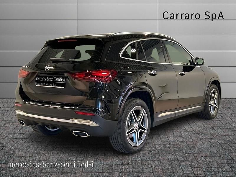 Usata Mercedes GLA250 AMG Line Premium 163 CV (119 kW) 2024 Nero SUV