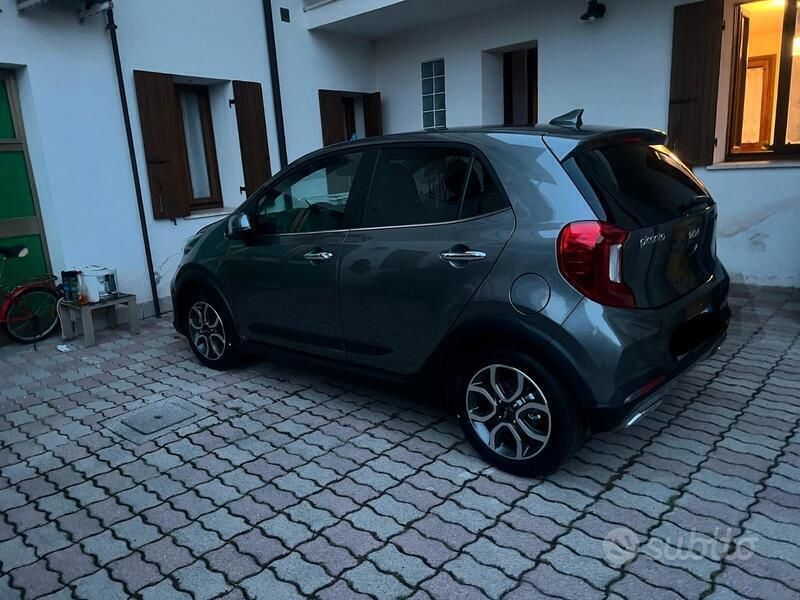 Usata 2023 Kia Picanto Due volumi | 15.400 € (Molto cara) - Immagine 1/4
