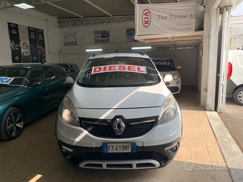 Usata Renault Scénic III XMOD 110 CV (80 kW) 2015 Bianco Monovolume