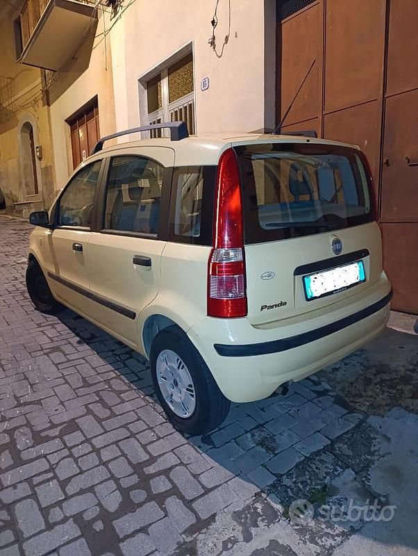 Usata Fiat Panda 2004 Giallo Utilitaria