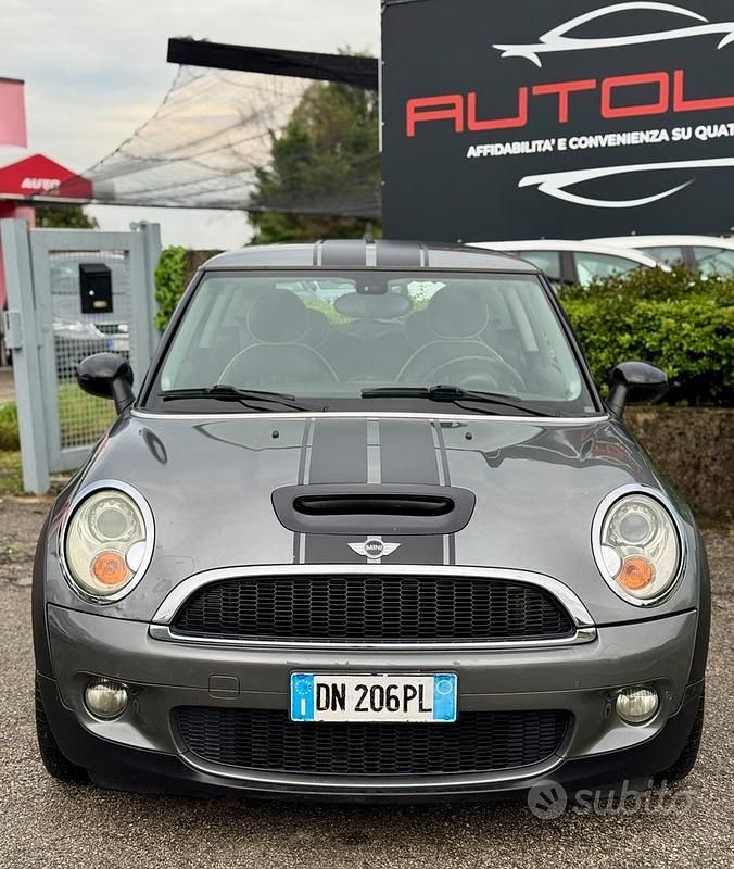 Usata Mini Cooper S Chili 175 CV (128 kW) 2008 Grigio Utilitaria