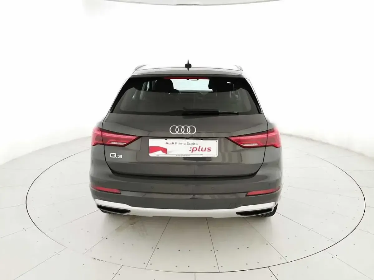 Usata Audi Q3 Advanced 150 CV (110 kW) 2023 Grigio SUV