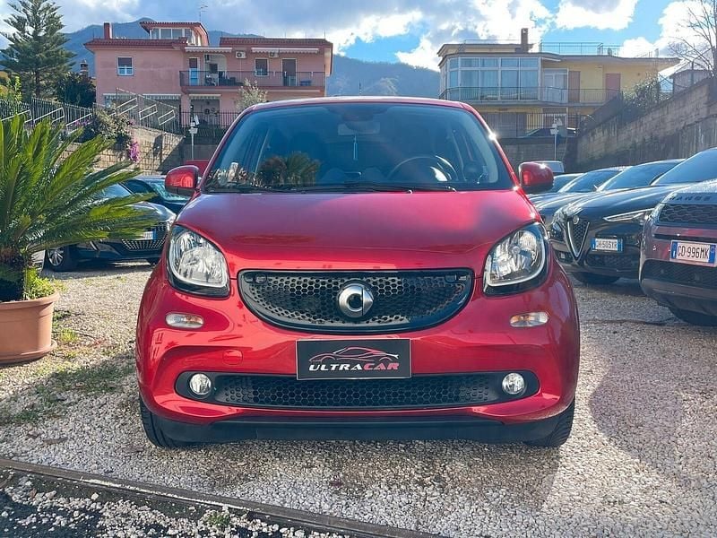 Usata Smart ForFour Prime 71 CV (52 kW) 2018 Rosso Utilitaria