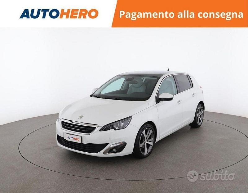 Bianco Usata 2015 Peugeot 308 Allure Tre volumi | 11.899 € (Cara) - Immagine 1/2