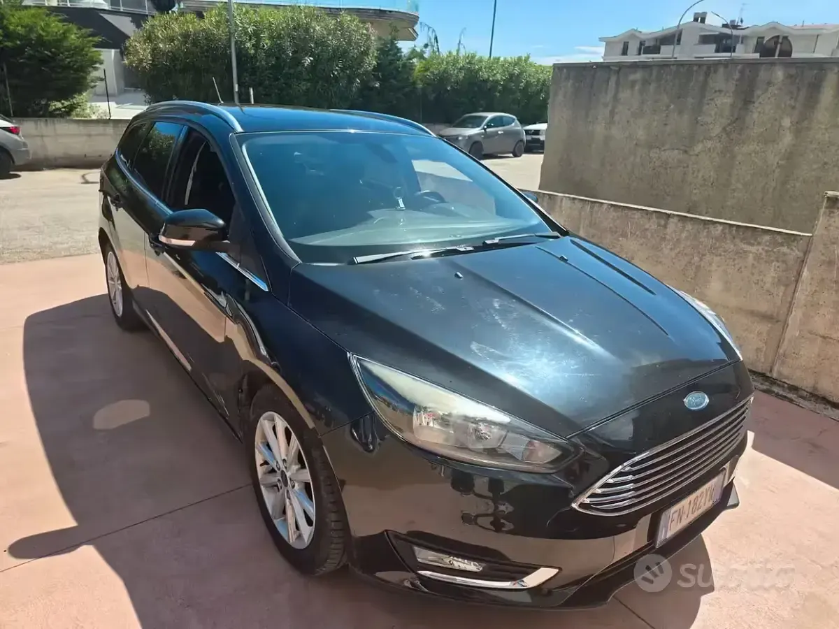 Usata Ford Focus Titanium 120 CV (88 kW) 2018 Nero Station wagon