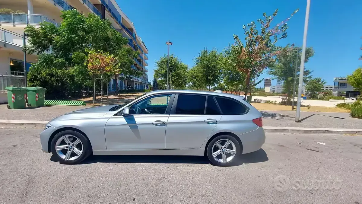 Usata BMW 318 143 CV (105 kW) 2014 Grigio Station wagon