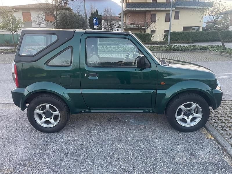 Usata Suzuki Jimny 80 CV (58 kW) 2001 Verde SUV