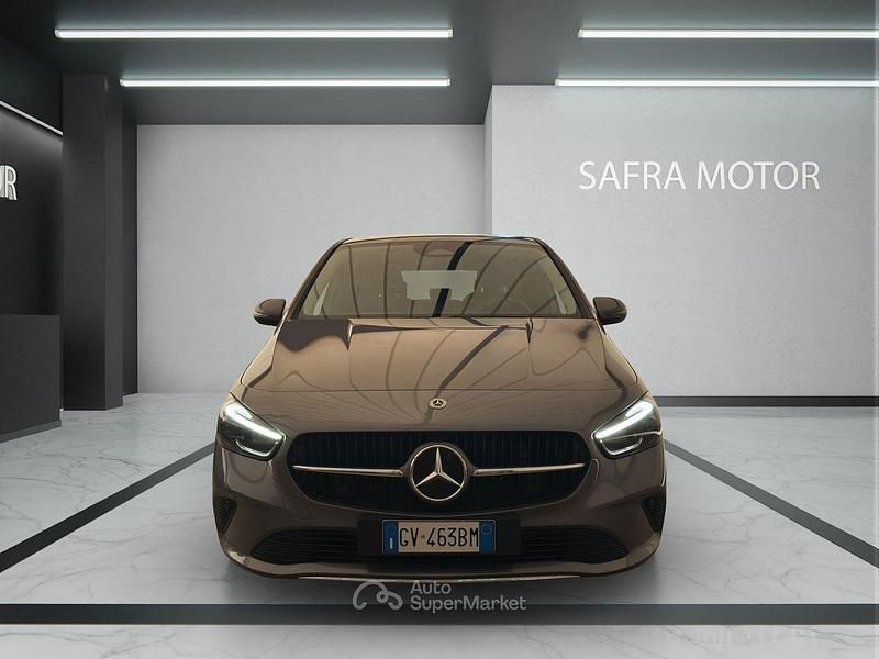 Usata Mercedes B180 Progressive 116 CV (85 kW) 2024 Grigio Utilitaria