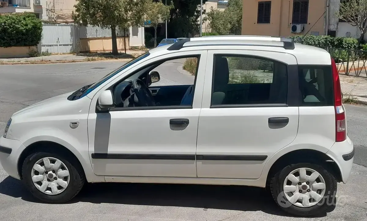 Usata Fiat Panda Dynamic 60 CV (44 kW) 2009 Bianco Utilitaria