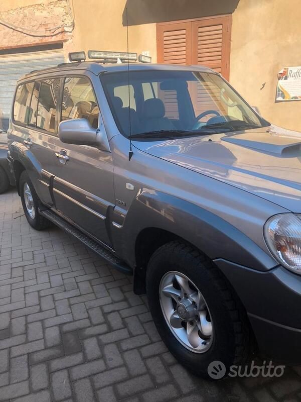 Usata Hyundai Terracan 163 CV (119 kW) 2005 Grigio SUV