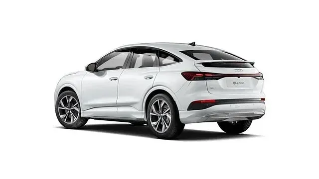 Nuova Audi Q4 Sportback e-tron Advanced Plus 210 kW (286 CV) 2025 Bianco ghiaccio metallizzato SUV