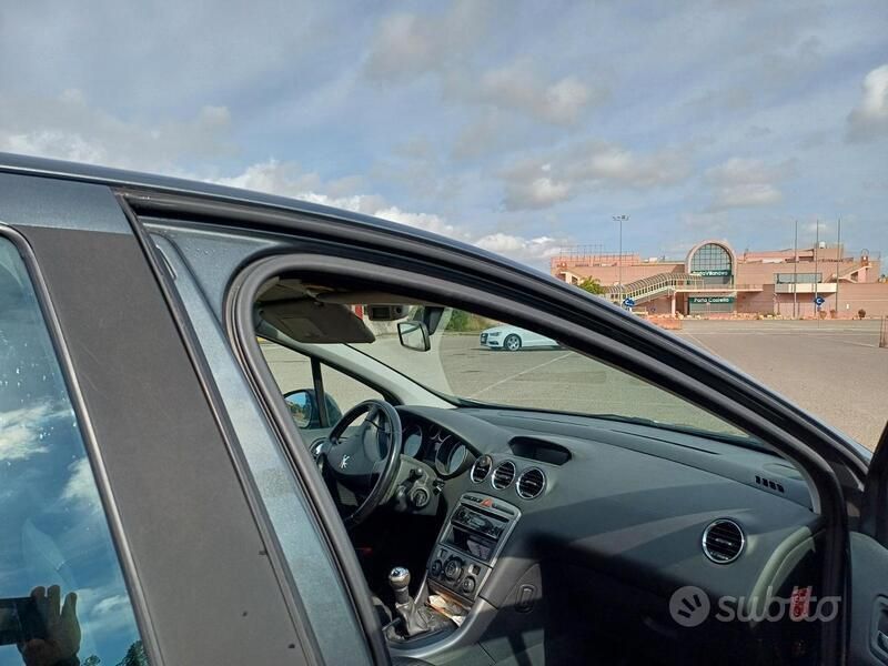 Usata Peugeot 308 109 CV (80 kW) 2009 Utilitaria