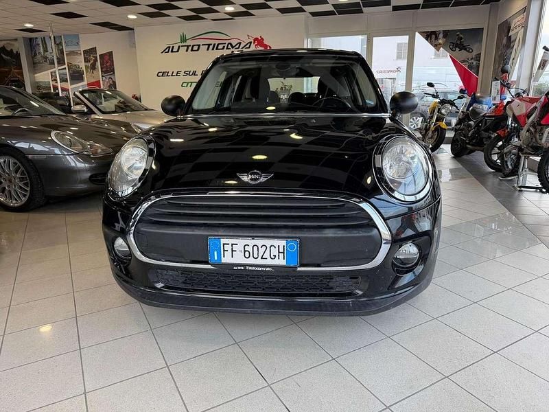 Usata Mini One D Business 95 CV (69 kW) 2016 Nero Utilitaria
