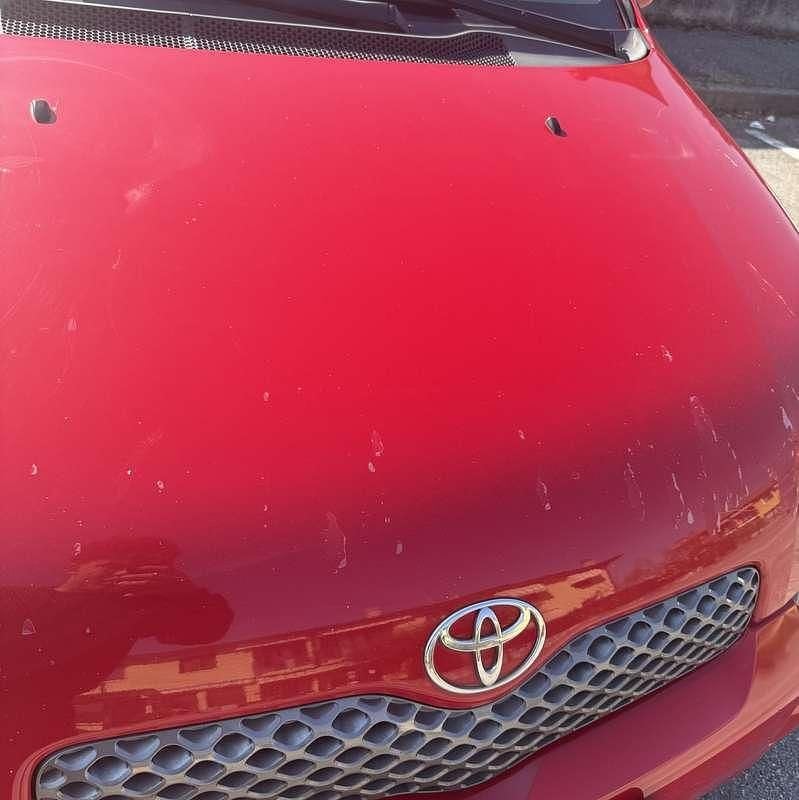 Usata Toyota Yaris Luna 86 CV (63 kW) 2005 Rosso Berlina