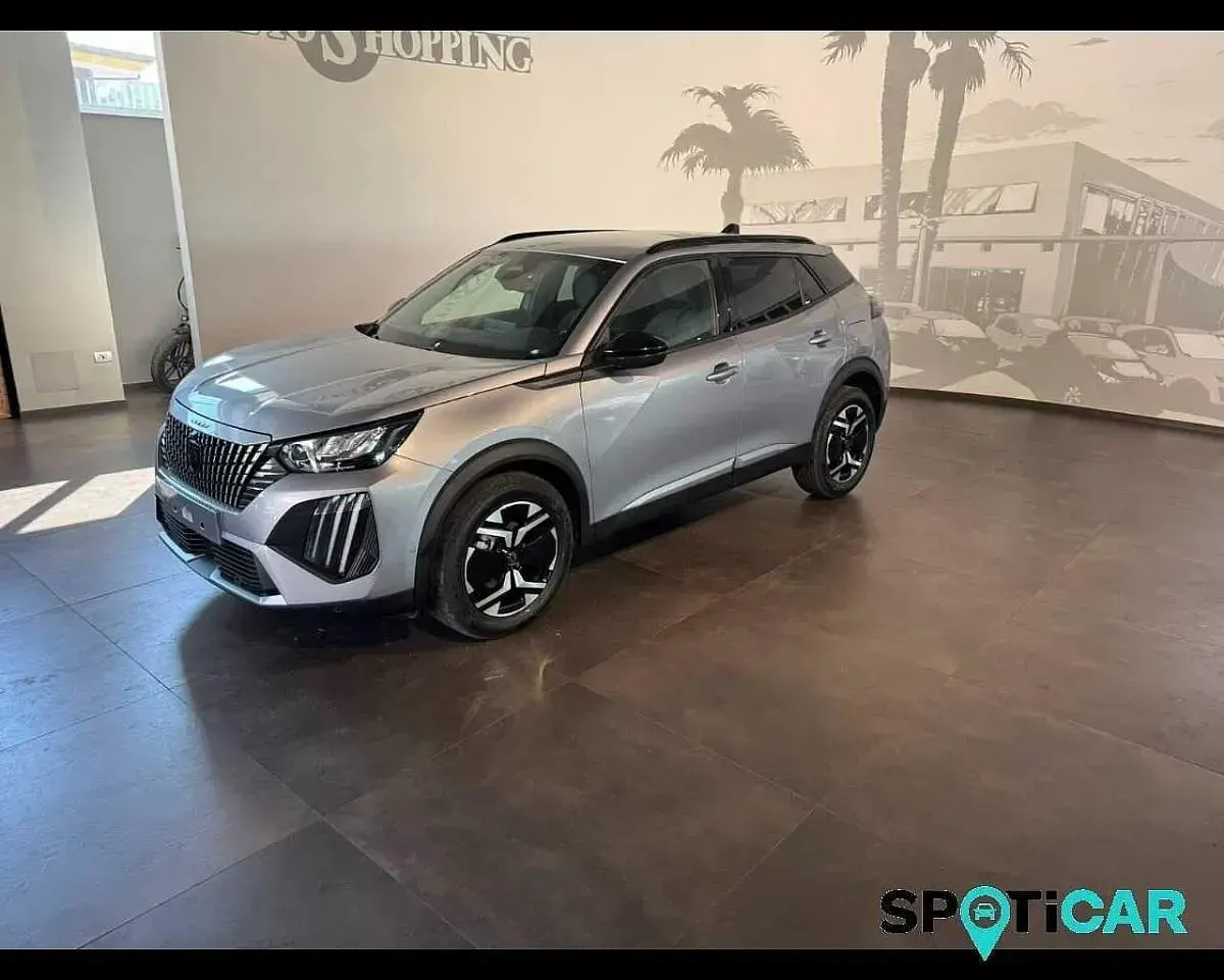 Usata Peugeot 2008 Allure 101 CV (74 kW) 2025 SUV