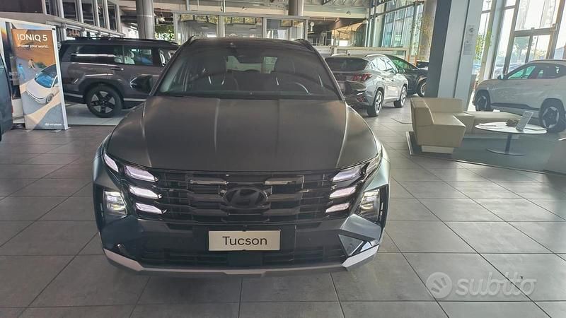 Nuova Hyundai Tucson 160 CV (117 kW) 2025 Grigio SUV