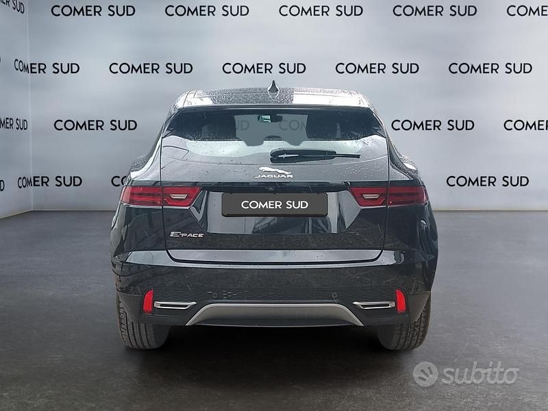 Usata Jaguar E-Pace R-Dynamic 160 CV (117 kW) 2021 Nero SUV