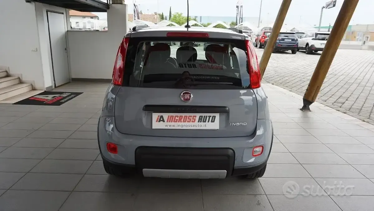 Usata Fiat Panda Cross Cross 70 CV (51 kW) 2022 Grigio Utilitaria