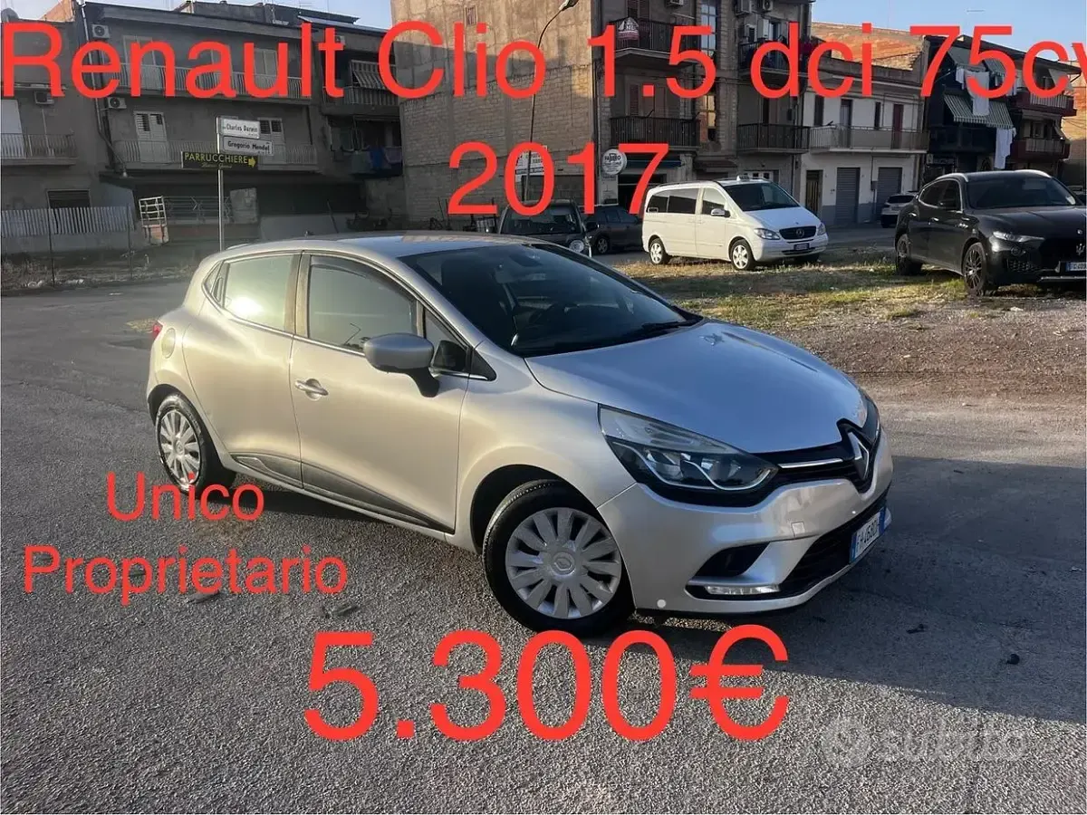 Second-hand Renault Clio IV 75 CP (55 kW) 2017 Gri Berlinǎ