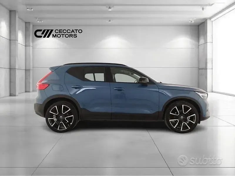 Usata Volvo XC40 Ultimate 197 CV (144 kW) 2023 Blu SUV