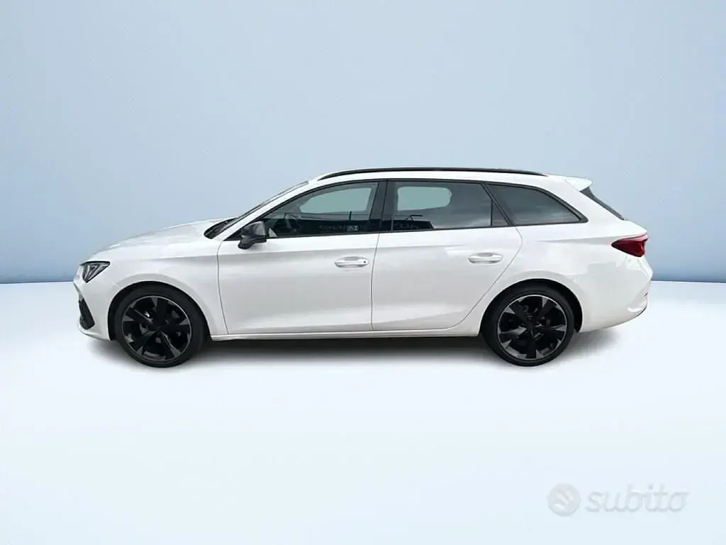 Usata Cupra Leon 150 CV (110 kW) 2024 Bianco Station wagon