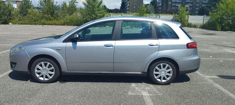 Usata Fiat Croma Active 140 CV (102 kW) 2010 Argento Station wagon