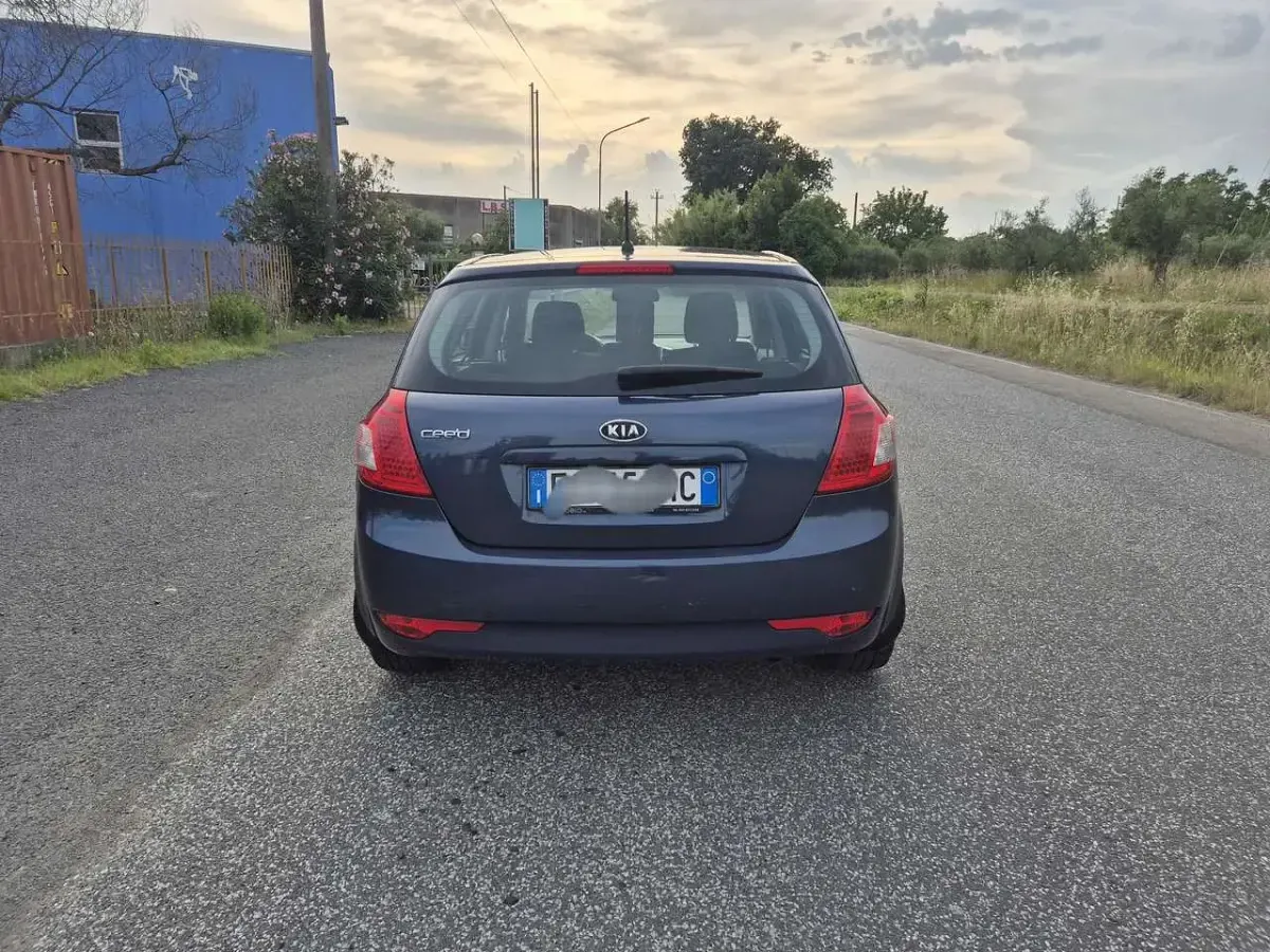 Usata Kia Ceed EX 122 CV (89 kW) 2009 Other Utilitaria