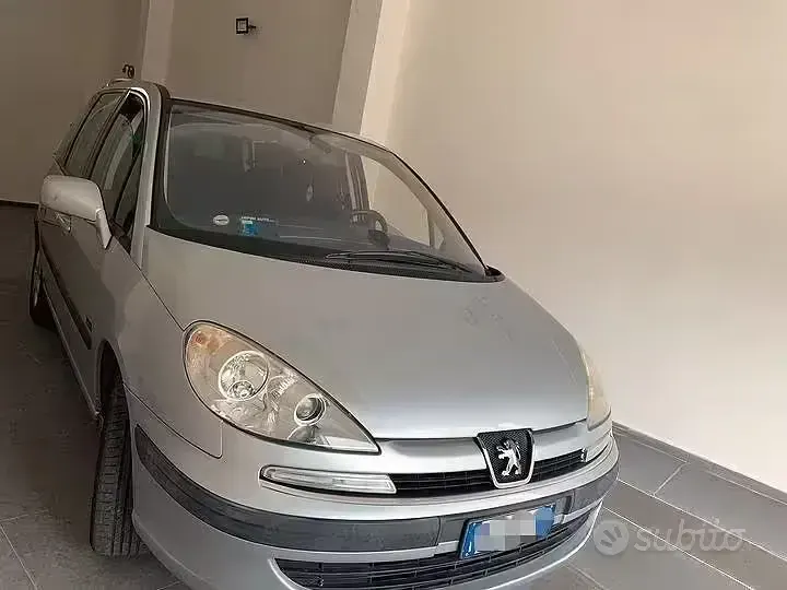 Usata Peugeot 807 136 CV (100 kW) 2007 Grigio Monovolume