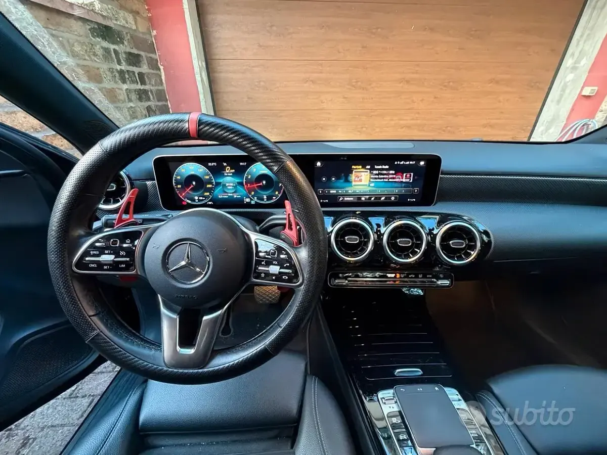 Usata Mercedes A180 136 CV (100 kW) 2021 Nero Berlina