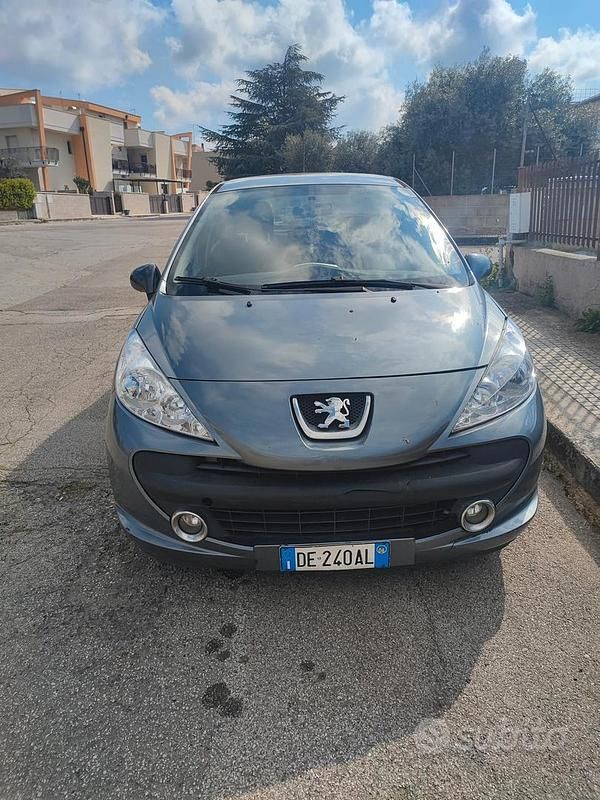Usata Peugeot 207 2006 Grigio Utilitaria