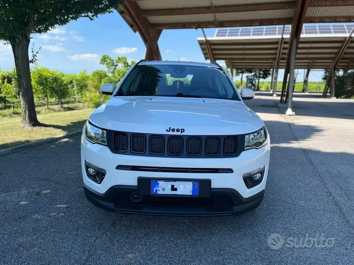 Usata Jeep Compass Night Eagle 140 CV (102 kW) 2020 Bianco SUV