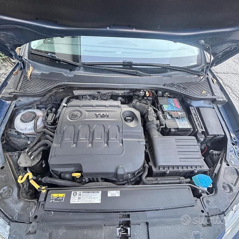 Usata Seat Leon 115 CV (84 kW) 2019 Blu Station wagon