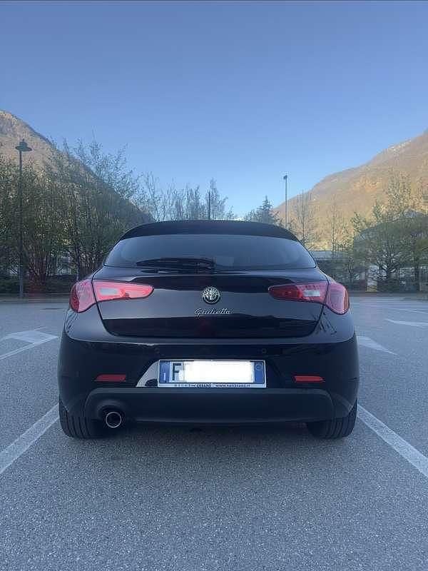 Usata Alfa Romeo Giulietta Distinctive 120 CV (88 kW) 2016 Utilitaria