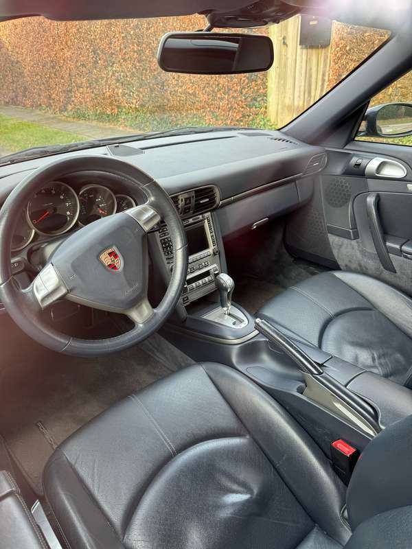 Usato 2007 Porsche 911 Carrera Cabriolet 3.6 Benzin 325 CV (54.000 €)
