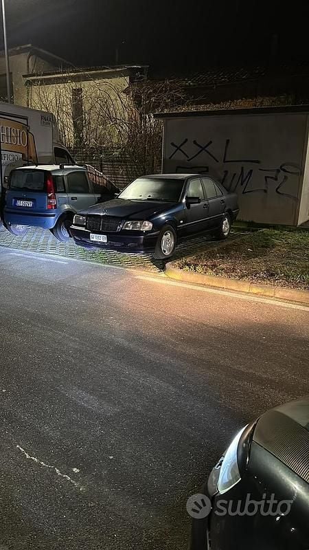 Usata Mercedes C220 1998 Blu Berlina