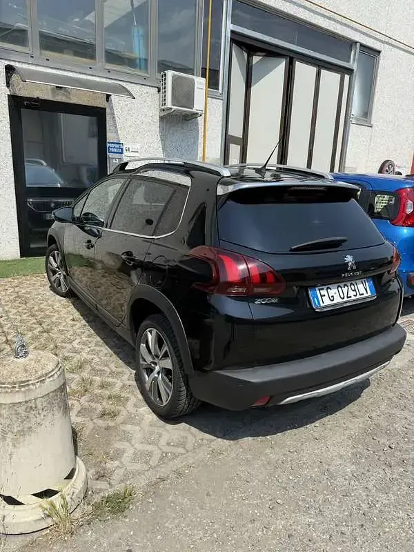 Usata Peugeot 2008 Allure 99 CV (72 kW) 2017 SUV