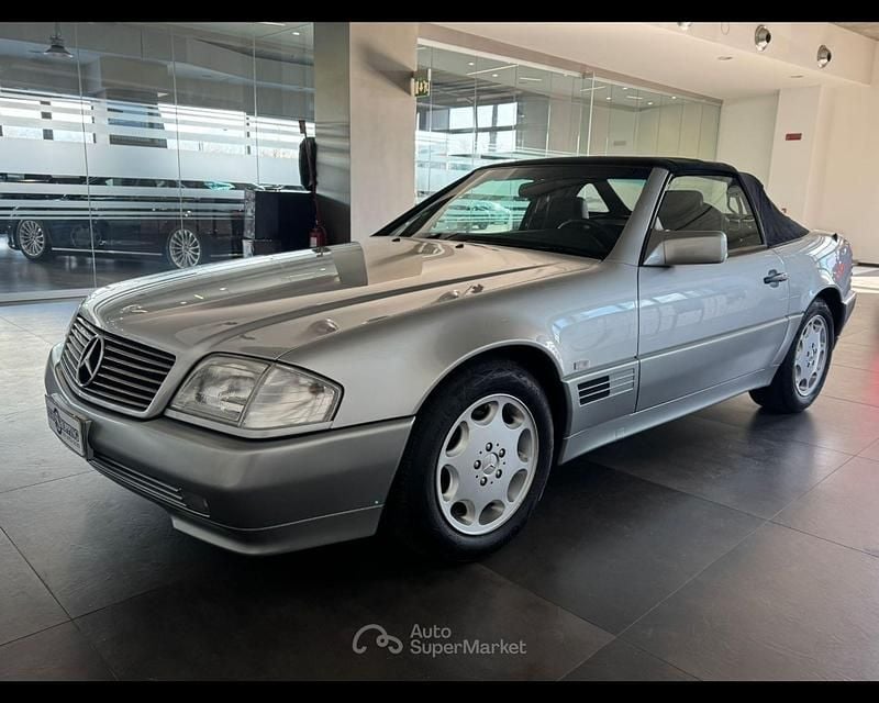 Usata Mercedes SL300 231 CV (169 kW) 1993 Argento Cabrio