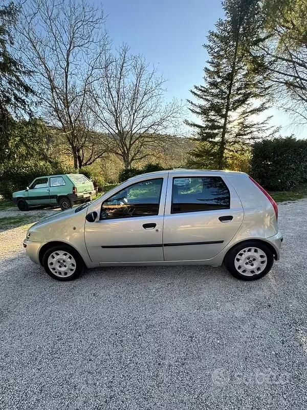 Usata Fiat Punto 2001 Utilitaria