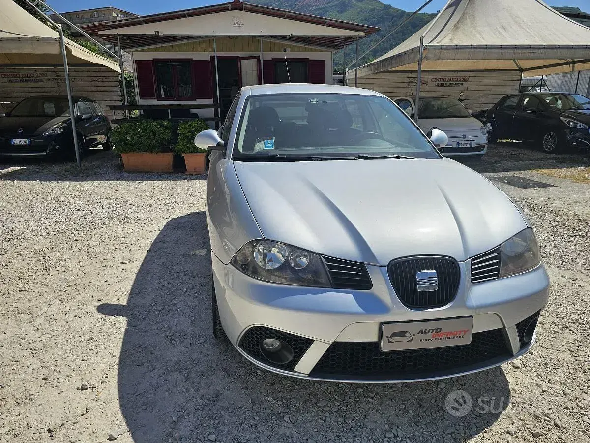 Usata Seat Ibiza Stylance 68 CV (50 kW) 2006 Utilitaria