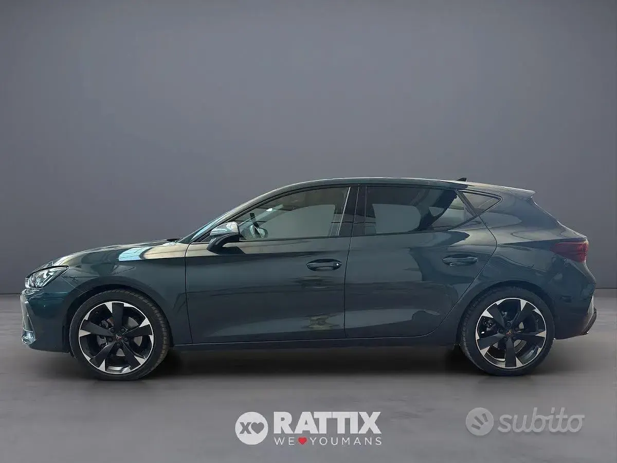 Usata Cupra Leon 150 CV (110 kW) 2025 Bluazzurro Berlina