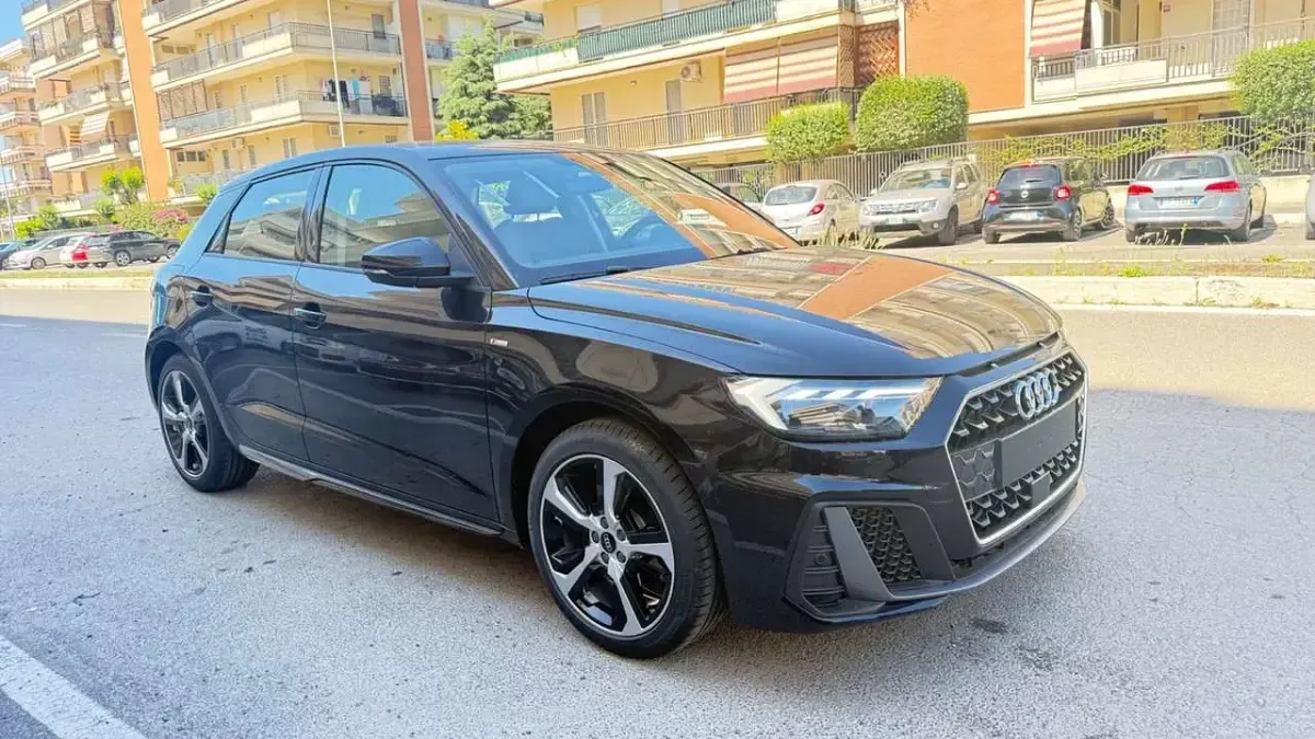 Nuova Audi A1 S-Line 116 CV (85 kW) 2026 Nero SUV