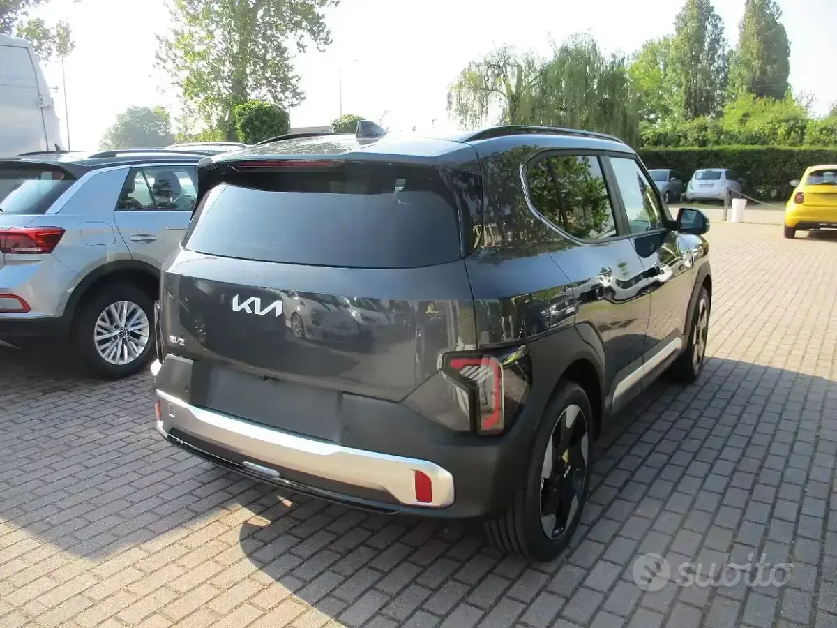 Nuova Kia EV2 Earth 36 kW (49 CV) 2026 Grigio SUV