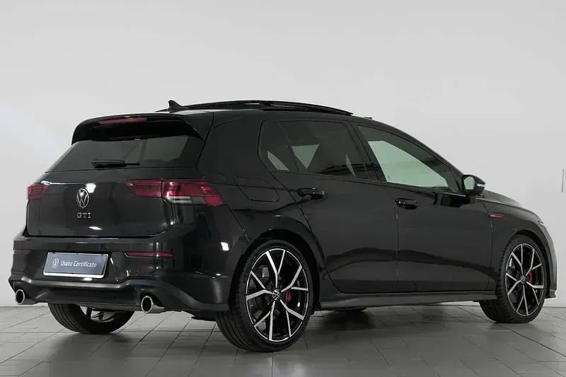 Usata VW Golf VIII GTI 245 CV (180 kW) 2023 Nero Utilitaria