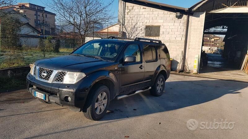 Usata 2006 Nissan Pathfinder SUV | 4150 € (Buon prezzo) - Immagine 1/3